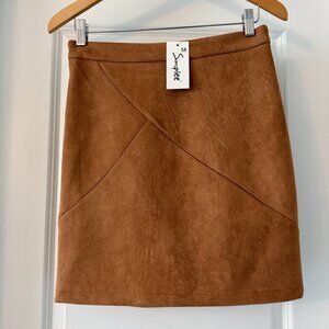Simplee Tan Caramel Brown Faux Suede Mini Skirt Medium NEW NWT